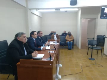 Chica “entregada” por su madre: piden declarar culpables a la progenitora y a los tres supuestos abusadores Chica “entregada” por su madre: piden declarar culpables a la progenitora y a los tres supuestos abusadores