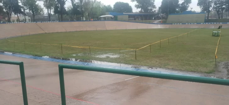 La lluvia obligó a postergar el inicio del Argentino de pista en Santa Fe La lluvia obligó a postergar el inicio del Argentino de pista en Santa Fe