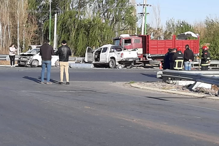 Dos hombres y una mujer murieron en un terrible accidente en la Ruta 40