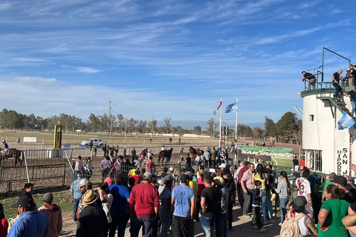 El puntano Croupier ganó cómodamente el Clásico Domingo Faustino Sarmiento
