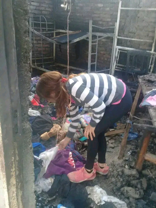 Una familia pocitana, en ruinas al incendiarse su precaria vivienda por un cortocircuito
