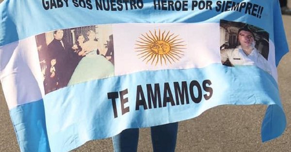 Esposa de tripulante sanjuanino dijo que “fue muy duro” ver las imágenes del ARA San Juan Esposa de tripulante sanjuanino dijo que “fue muy duro” ver las imágenes del ARA San Juan