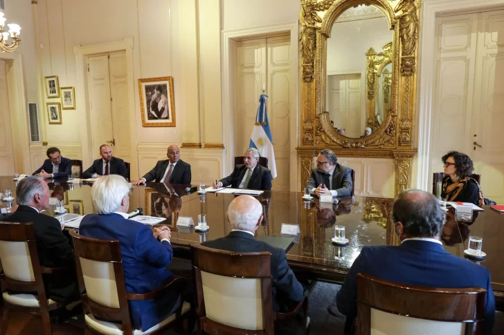 Ante la Unión Industrial, el Gobierno defendió impuesto a renta inesperada