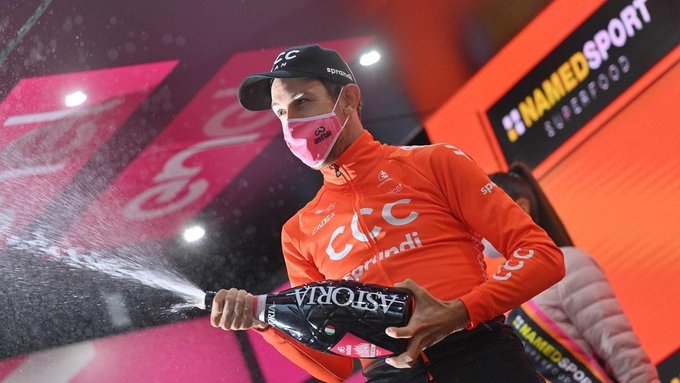 Cerny ganó la etapa 19 y Kelderman sigue al frente de la general Cerny ganó la etapa 19 y Kelderman sigue al frente de la general