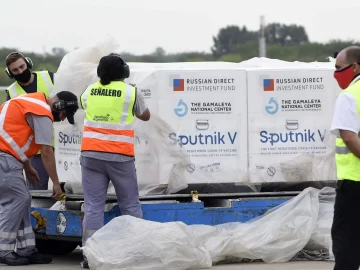 Llegaron otras 220 mil vacunas