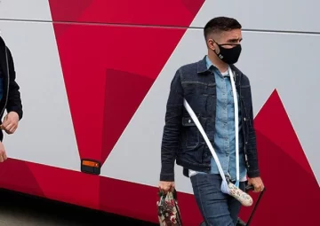 El yeso en el pene del jugador del Ajax que es furor en las redes sociales El yeso en el pene del jugador del Ajax que es furor en las redes sociales