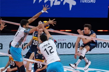 Bruno Lima regresó con diez puntos, pero Argentina tropezó frente a Italia