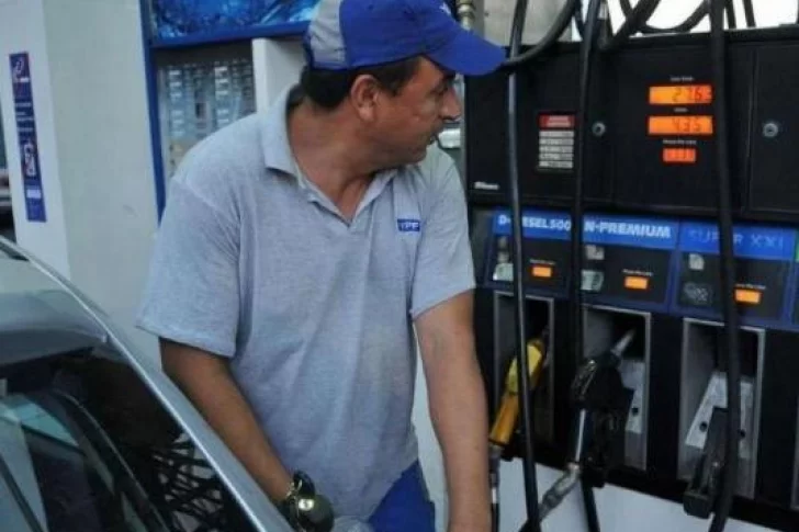 YPF aumentó el precio de los combustibles un 3,5% promedio en todo el país