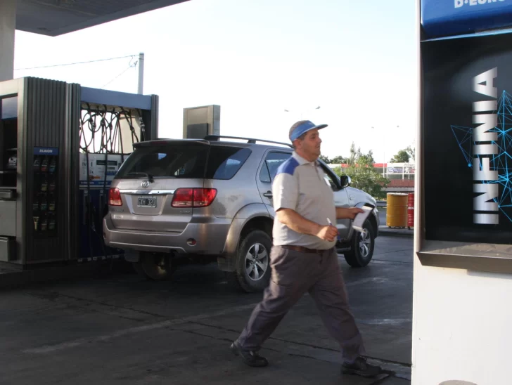 Los combustibles de YPF subieron un peso por litro: así quedaron los precios en San Juan