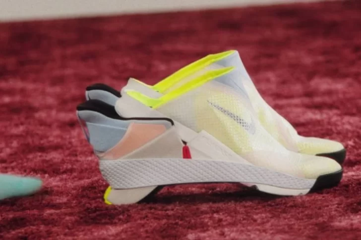 Nike lanza unas revolucionarias zapatillas con la que no hace falta usar las manos para calzarse