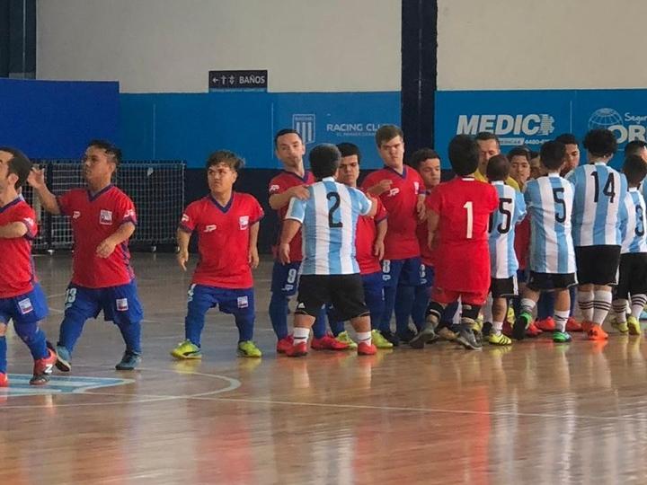 La Selección Argentina de Talla Baja liquidó a Chile