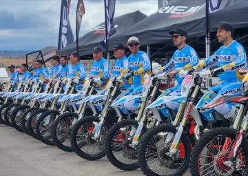 Los equipos del Six Days desfilarán este sábado por la Plaza del Bicentenario