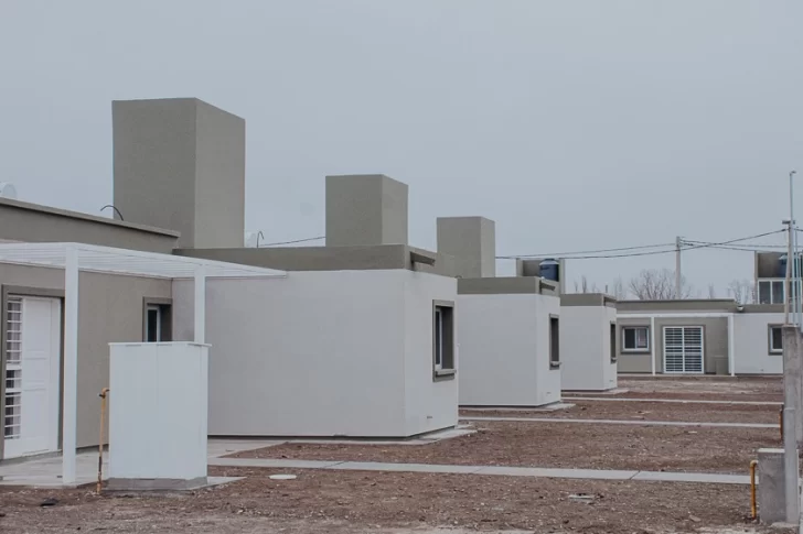 Yornet aseguró que cerrará su gestión en el IPV con la entrega de 7 barrios