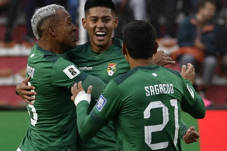 Bolivia derrotó a Perú en La Paz y lo relegó al último lugar de la tabla de posiciones