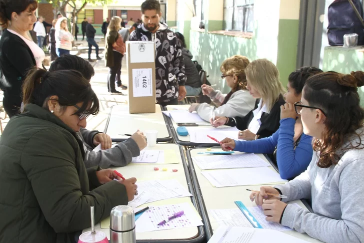 [ESCRUTINIO DEFINITIVO] Así terminó el balotaje en San Juan y el detalle por departamento: Milei cosechó 97.915 votos más que Massa