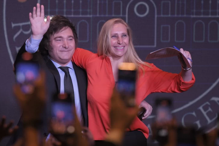 Aplastante triunfo de Milei rompe la hegemonía política