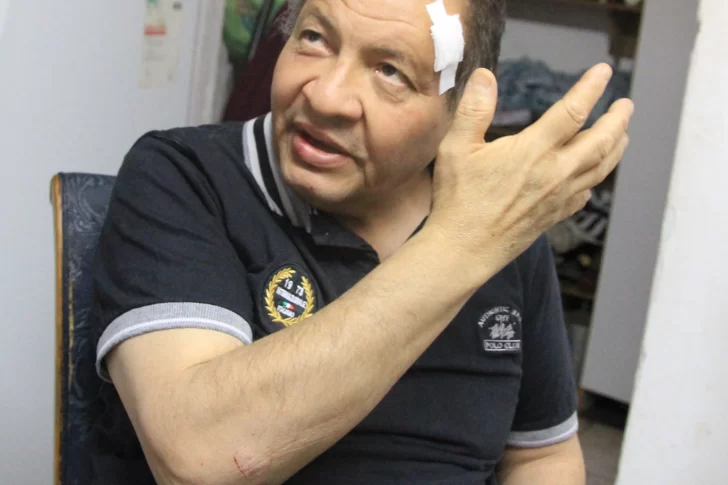 Atacó a un comerciante con una barreta, lo ató y escapó con $20.000 y un reloj de oro