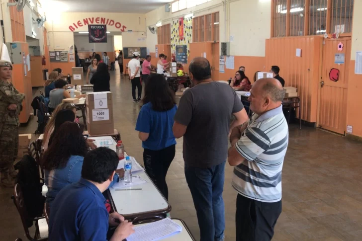 En San Juan votó el 74,7% del padrón, casi un calco de las generales de octubre