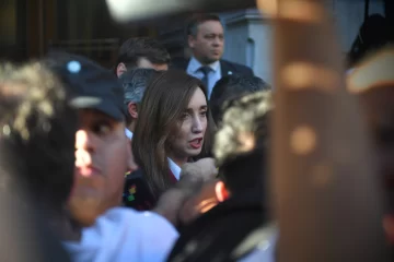 Villarruel tuvo un encuentro con CFK: “Vamos a llevar una transición ordenada” Villarruel tuvo un encuentro con CFK: “Vamos a llevar una transición ordenada”