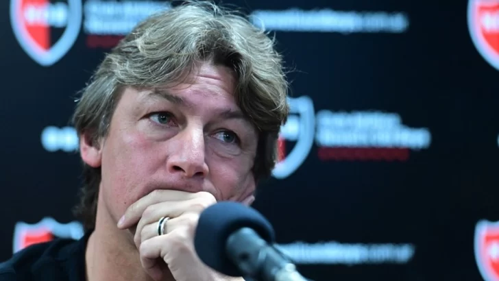 Heinze adelantó que se va de Newell’s al terminar el torneo Heinze adelantó que se va de Newell’s al terminar el torneo