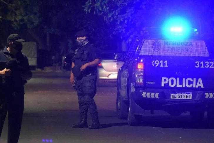 Un joven fue asesinado de cinco disparos en Mendoza