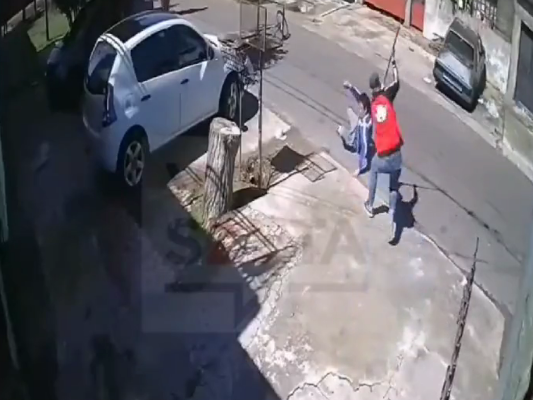 Revientan la cabeza de un vecino hasta matarlo, todo por una vieja disputa Revientan la cabeza de un vecino hasta matarlo, todo por una vieja disputa