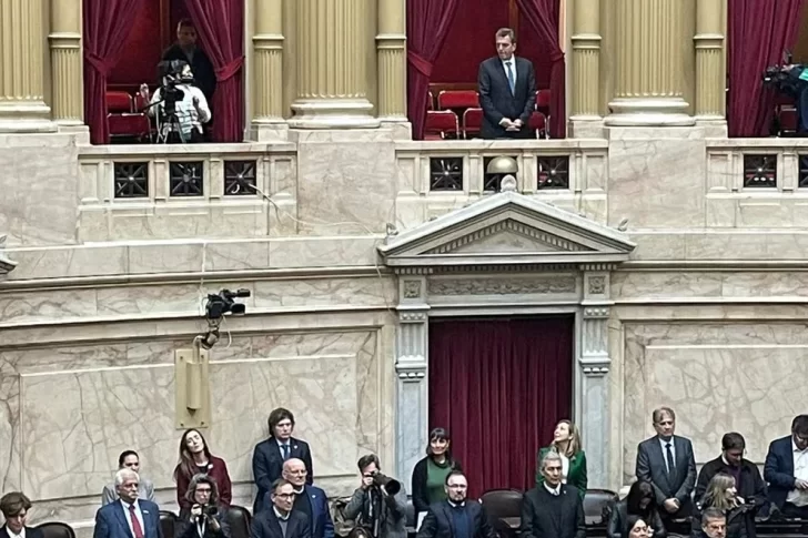 Con la presencia de Massa y Milei, se proclamaron las fórmulas para el balotaje