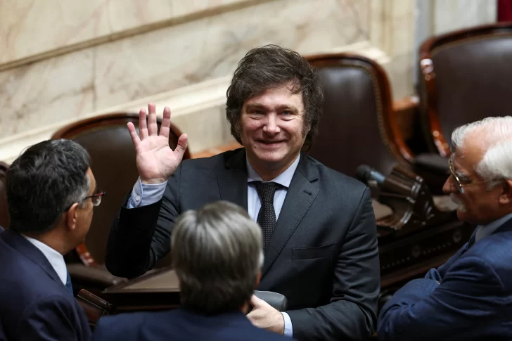 Asamblea proclama a Milei, que espera una estanflación