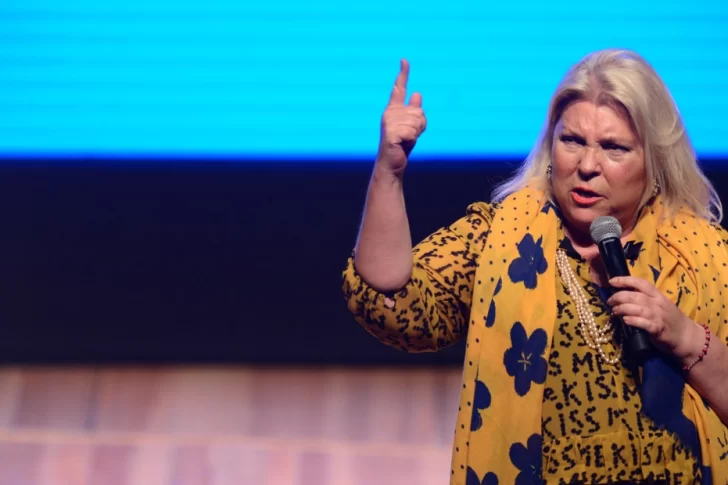 Carrió pidió juicio político para los jueces que absolvieron a Menem en el caso armas