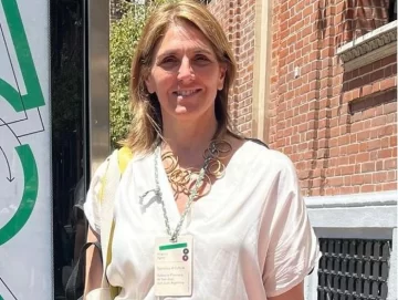 Trabajó en el Gobierno de Uñac, la tentaron desde Orrego y luego la bajaron: Agote ahora aclara que no es de ningún partido politico Trabajó en el Gobierno de Uñac, la tentaron desde Orrego y luego la bajaron: Agote ahora aclara que no es de ningún partido politico