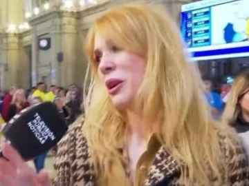 Lilia Lemoine fue agredida en la calle y le robaron el celular Lilia Lemoine fue agredida en la calle y le robaron el celular