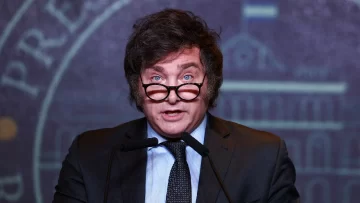 Milei hizo una grave denuncia contra los legisladores por la lentitud en el debate del DNU: “Buscan coimas” Milei hizo una grave denuncia contra los legisladores por la lentitud en el debate del DNU: “Buscan coimas”