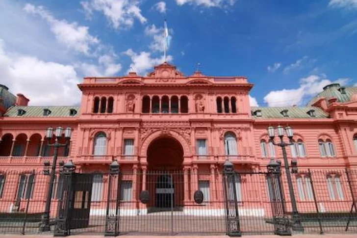 Milei ordenó auditorías en la planta de cada Ministerio y los nombramientos irregulares están en la mira