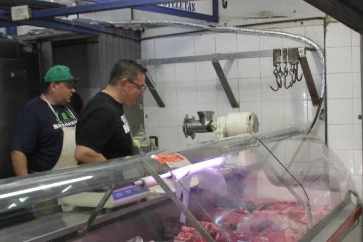 Por las subas en la carne, ahora los sanjuaninos compran cortes más baratos y hasta en grupo