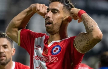 Regalo de Navidad: llegó el paraguayo Ávalos