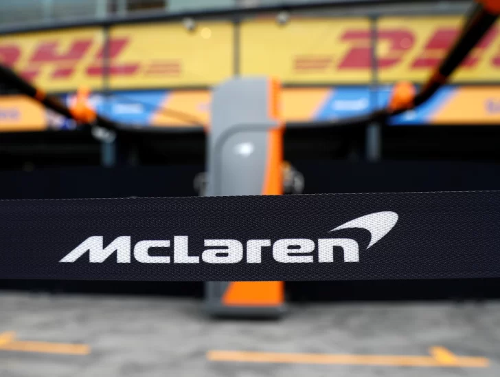 Los Mercedes y McLaren, para febrero