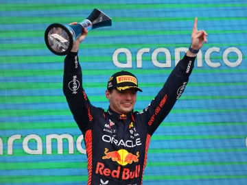 A Max Verstappen no le quisieron alquilar un auto