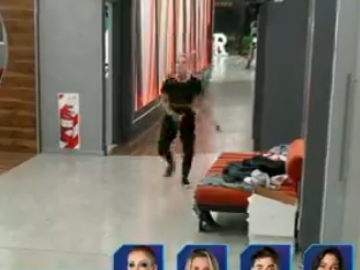 El desaforado festejo de Juliana tras la sanción de Gran Hermano a Martín El desaforado festejo de Juliana tras la sanción de Gran Hermano a Martín