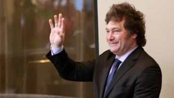 Milei citó una frase de Arturo Frondizi para defender su megadecreto Milei citó una frase de Arturo Frondizi para defender su megadecreto