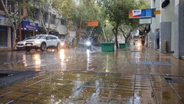 Alerta por tormentas en San Juan: probabilidad de lluvias y calor intenso durante dos días Alerta por tormentas en San Juan: probabilidad de lluvias y calor intenso durante dos días