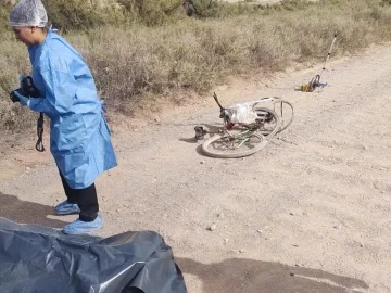 Un ciclista chocó con una moto y perdió la vida Un ciclista chocó con una moto y perdió la vida