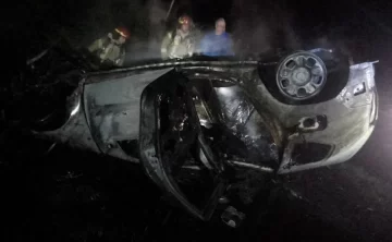 Dos adultos y un bebé murieron en un trágico accidente en Santa Fe Dos adultos y un bebé murieron en un trágico accidente en Santa Fe