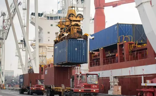 Estiman que el PIB caerá 2% en 2023, aunque con marcada disparidad sectorial Estiman que el PIB caerá 2% en 2023, aunque con marcada disparidad sectorial