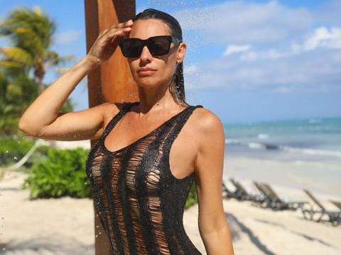 Pampita en microbikini y mojada en Cancún Pampita en microbikini y mojada en Cancún