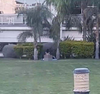Sorprendieron a una pareja teniendo sexo en un sector verde del Centro Cívico Sorprendieron a una pareja teniendo sexo en un sector verde del Centro Cívico