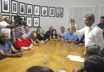 Uñac dijo que el PJ puede llevar dos figuras de peso de cara a la elección