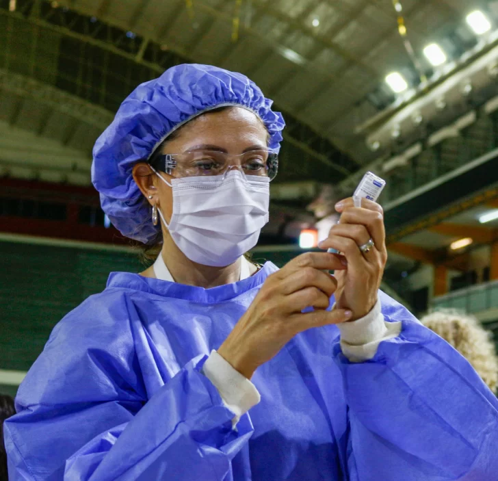 Vacuna: ahora por DNI, terminarán de aplicar las 1.015 dosis que restan Vacuna: ahora por DNI, terminarán de aplicar las 1.015 dosis que restan