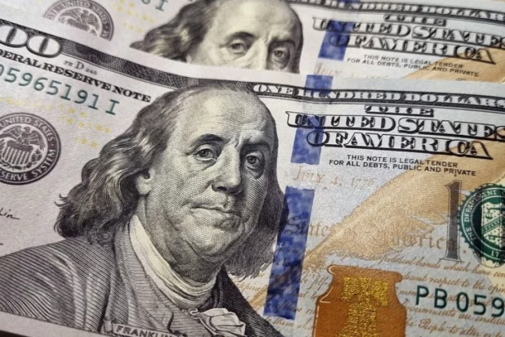 Las cuatro causas del nuevo salto del dólar blue y los financieros