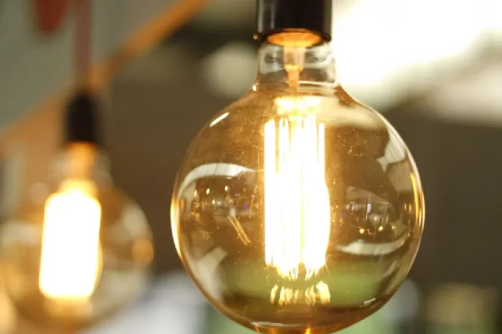 El EPRE planea aplicar una suba local en la luz por debajo de la inflación anual