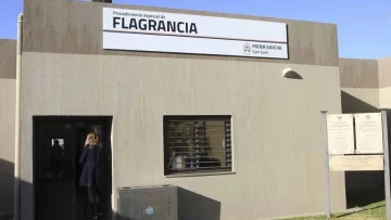 Buscan intensamente a un detenido que fue liberado por error Buscan intensamente a un detenido que fue liberado por error